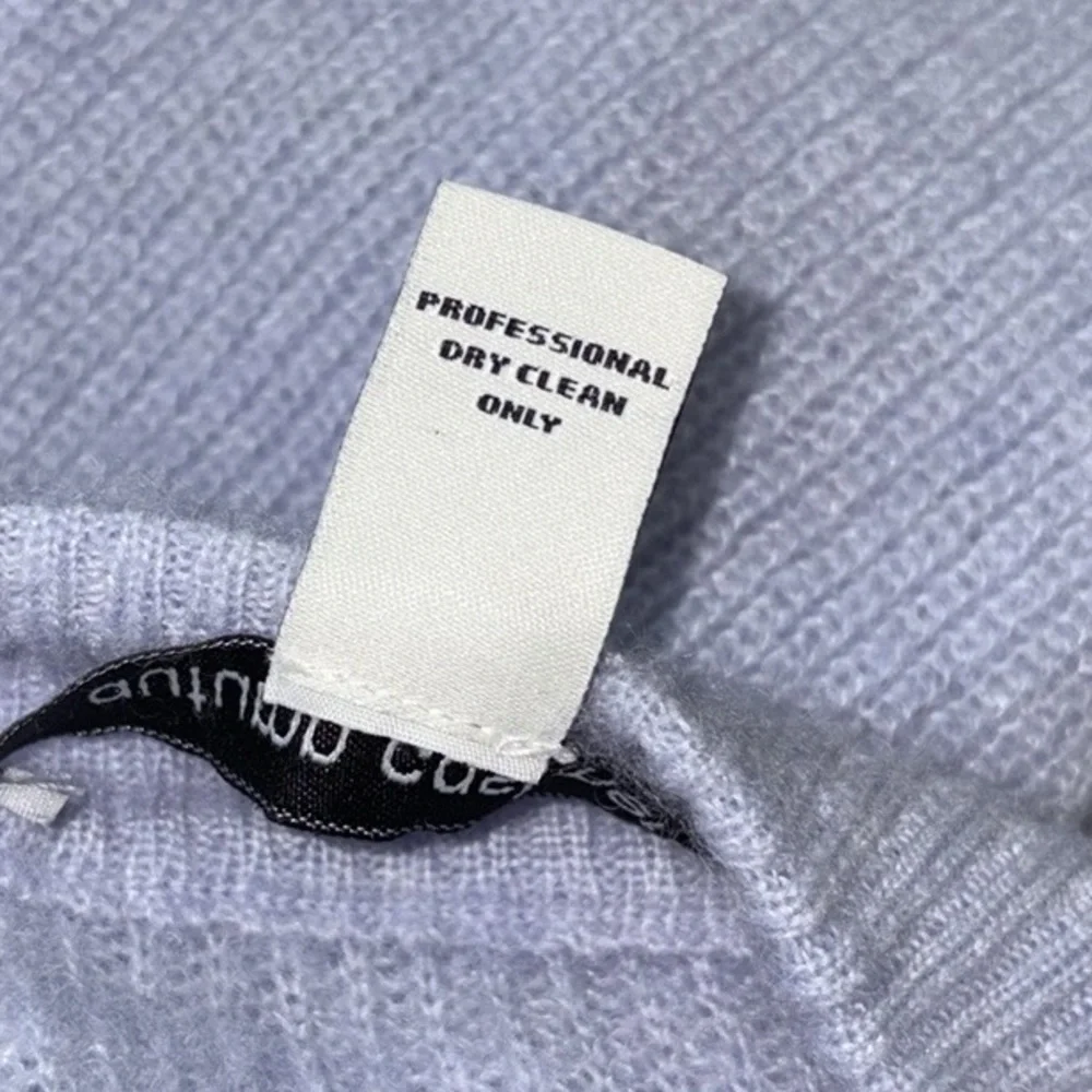 Autumn Cashmere Shaker Flare Sleeve Crewneck Cropped Sweater in Blue Blossom - M